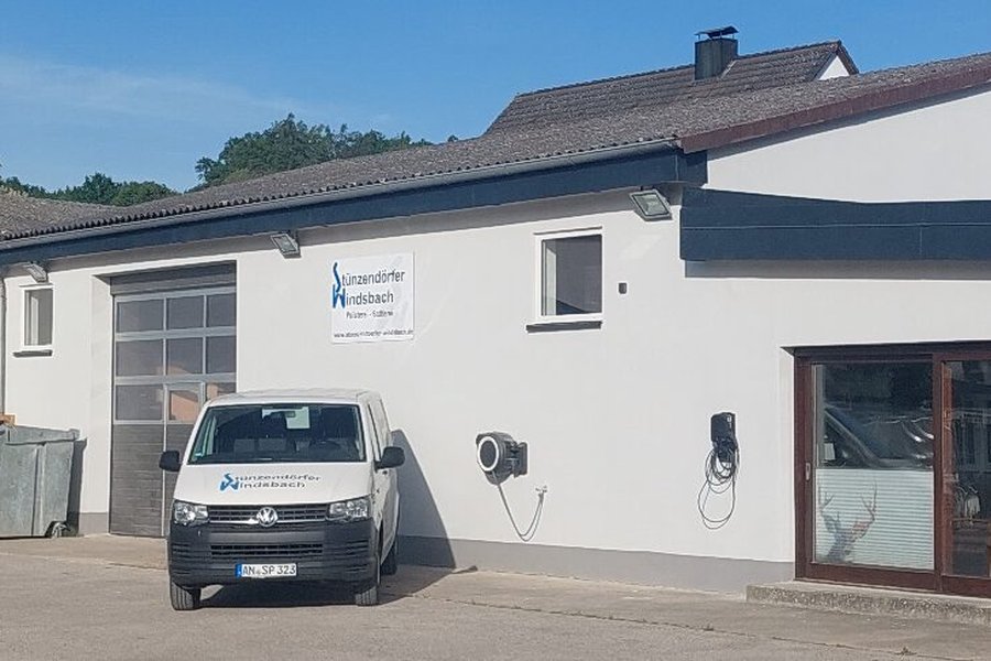 Firmengebäude der Polsterei und Autosattlerei Stünzendörfer in Windsbach